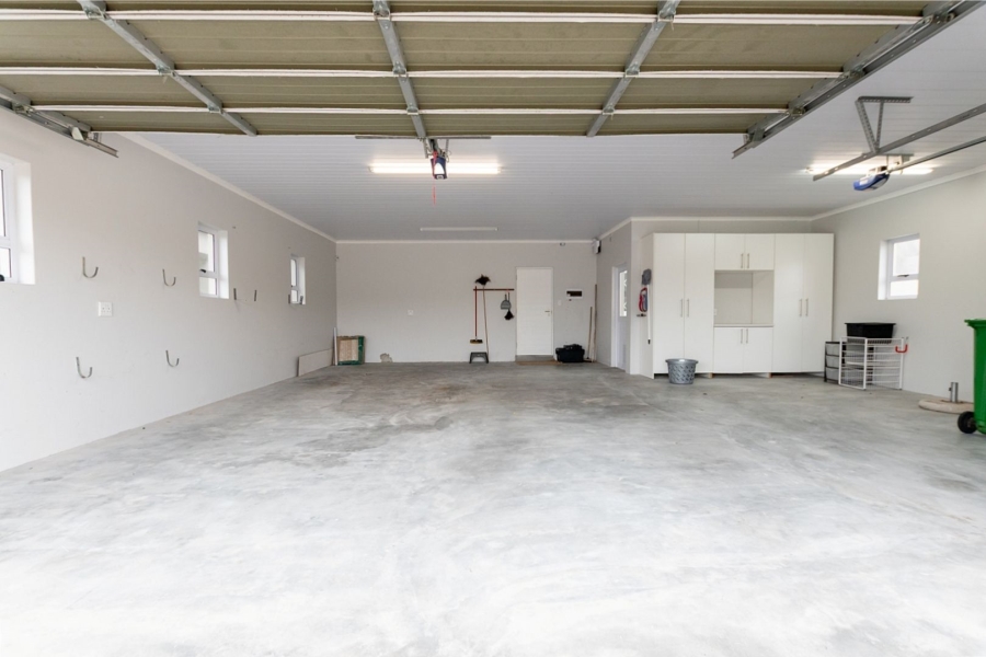 4 Bedroom Property for Sale in Myburgh Park Western Cape